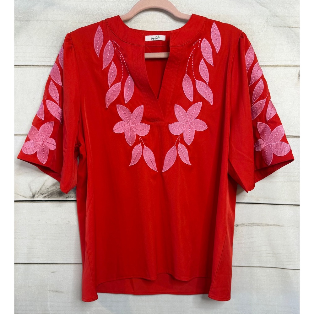Sage Veil Red Embroidered Floral V-Neck Blouse Short Sleeve Top Mens Size Medium